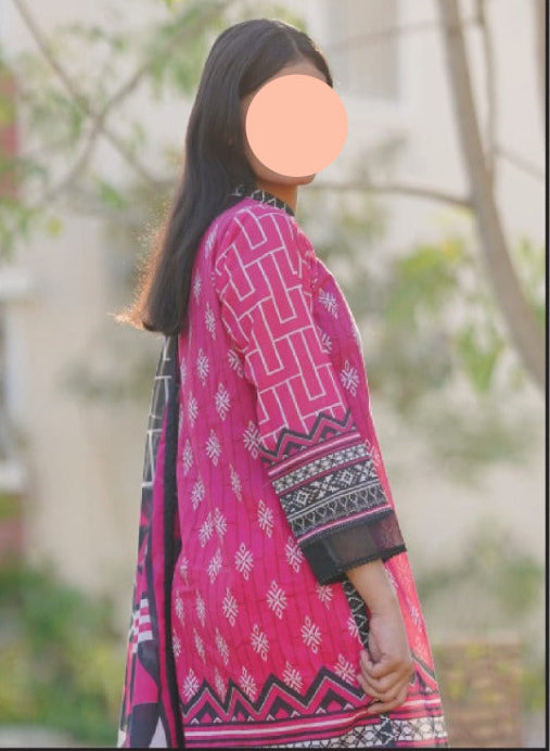 Kashmala 3 Piece Digital Printed Lawn Suit – Elegant Unstitched