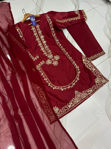 festive embroidered stitched suit