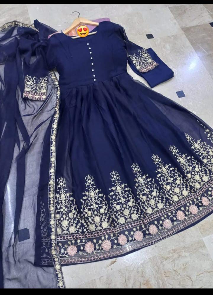 Maxi Border Heavy Embroidery 3PC Set with Four Side Embroidered Dupatta