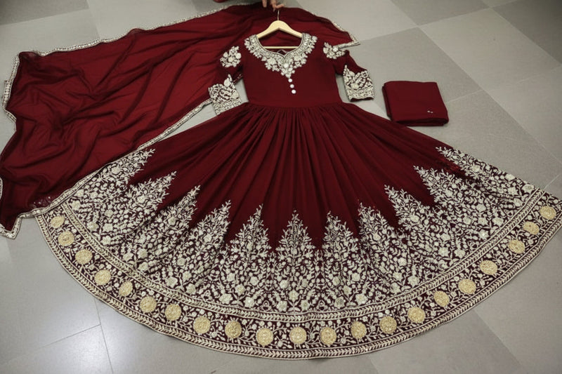 Maxi Border Heavy Embroidery 3PC Set with Four Side Embroidered Dupatta