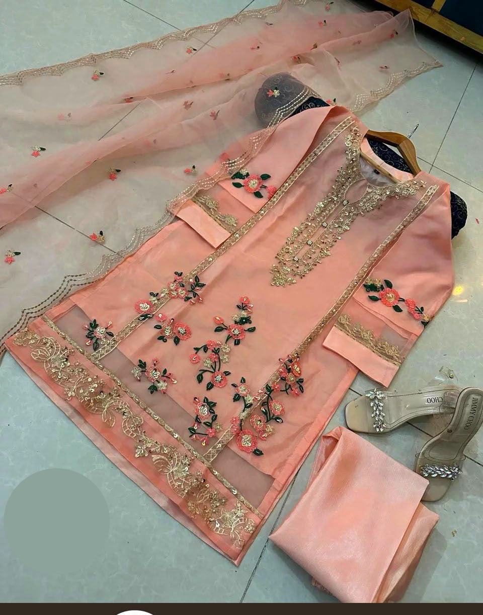 Medium Flower Embroidered 3 Piece – Organza Shirt with Cutwork Dupatta