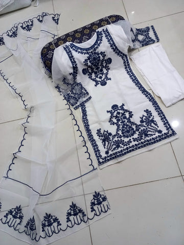 Medium Front Heavy Embroidery Shirt with Frill Style Embroidered Dupatta 3 Piece – Stitched Ladies Dress