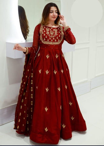 Medium All Over Zarri Embroidered Maxi 3 Piece – Chiffon with Polka Dot Dupatta