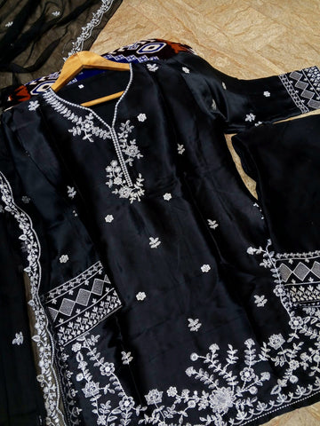 Medium Eid Trending Embroidered Farshi Shalwar 3 Piece – Silk with Chiffon Dupatta