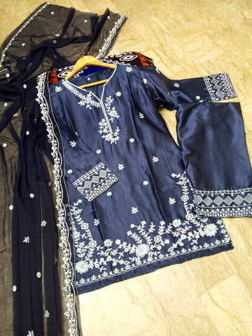 Medium Eid Trending Embroidered Farshi Shalwar 3 Piece – Silk with Chiffon Dupatta