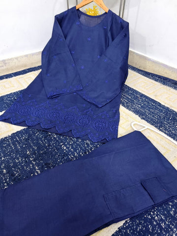 Medium Chicken Kari Embroidered Kurti with Cargo Co-Ord 2 Piece – Bareeze Cotton