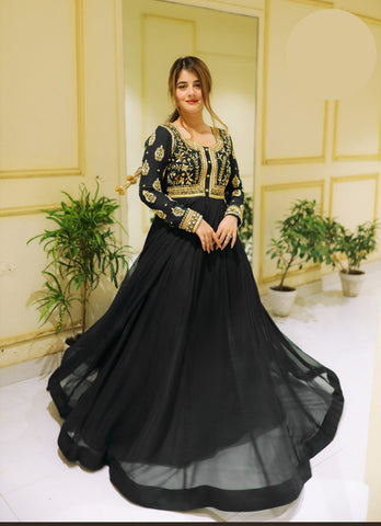 Medium Front Sequence Embroidered Maxi 2 Piece – Chiffon with Crepe Malai Trouser